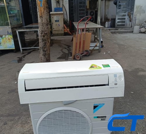 Máy Lạnh Daikin inverter 2hp Mới 95% ftkc (1)